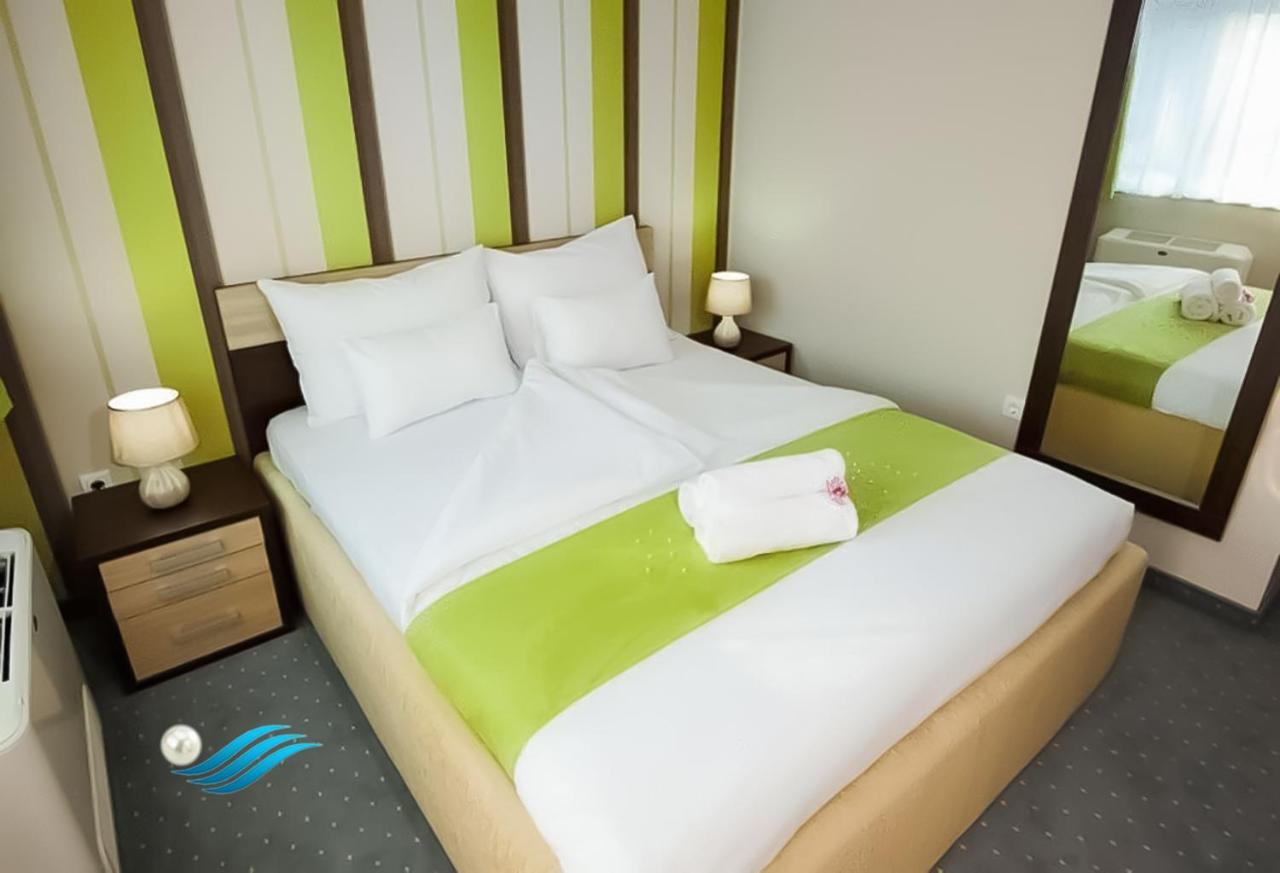 Biser Hotel Derventa Экстерьер фото