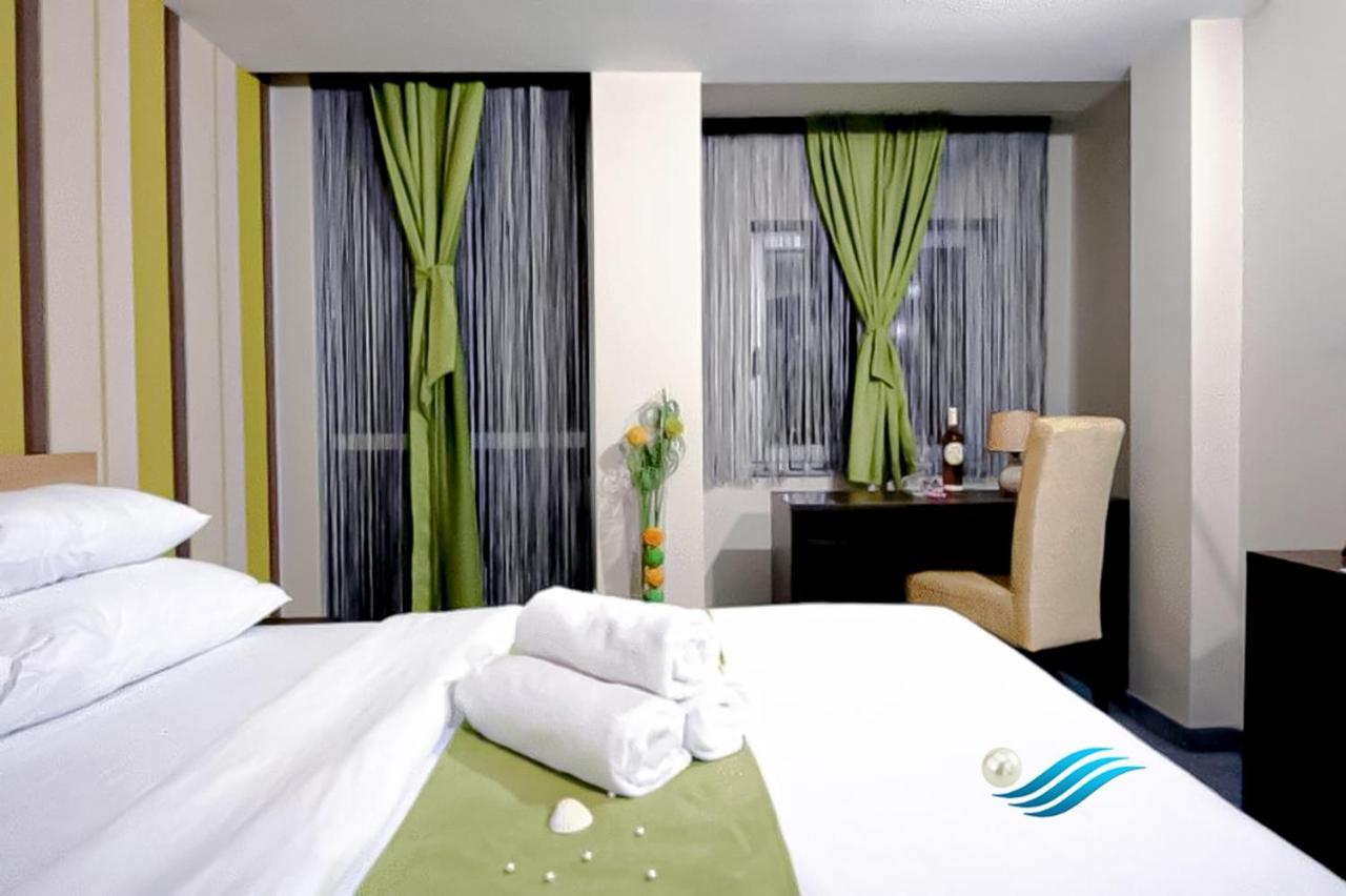Biser Hotel Derventa Экстерьер фото
